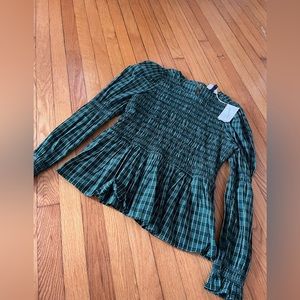 NWT Universal Thread Women’s Top